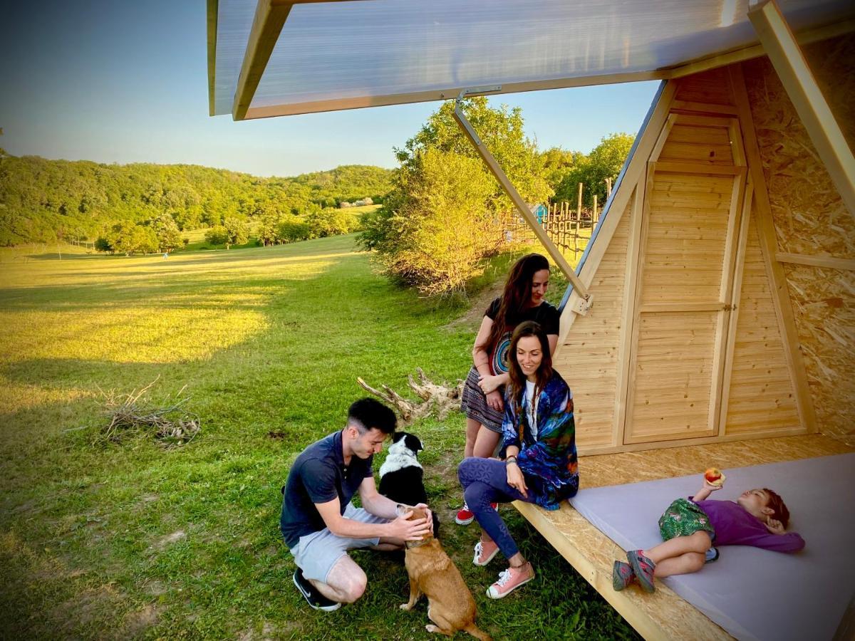 Dharma Horse Shelter Bungalows & Farmping 시오포크 외부 사진
